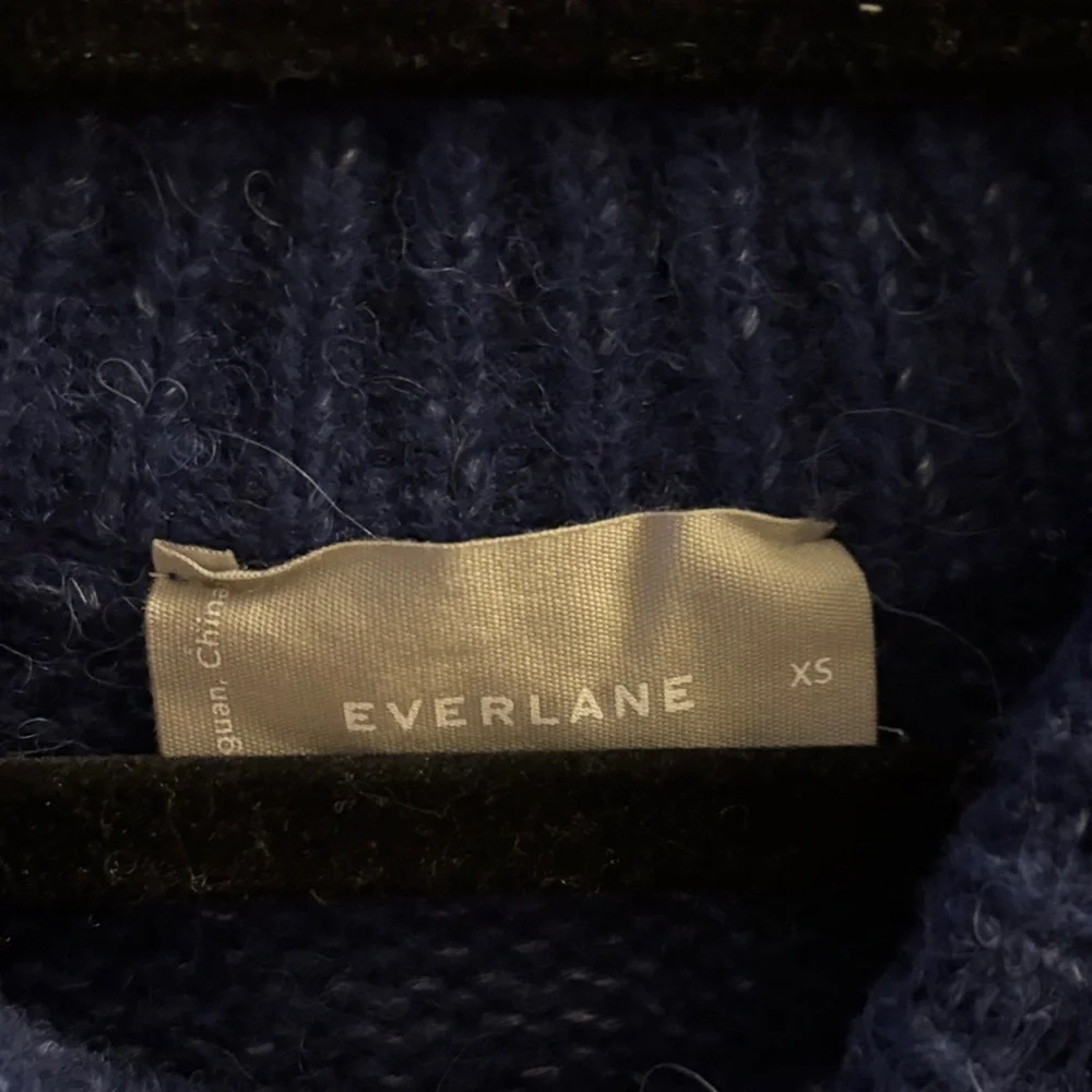 Navy Blue Women's Sweater - Picture 4 of 5